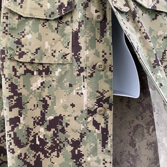 Authentic U.S. Navy Jacket, US Army Jacket - Picture 6 of 13